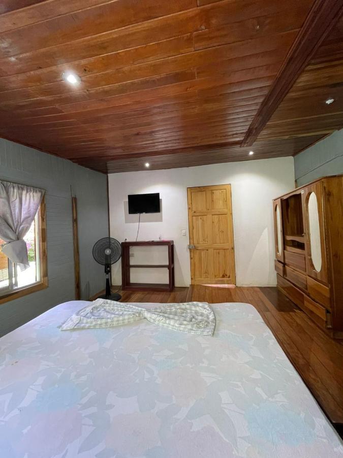 Pura Vida Hostel Montezuma Exteriör bild